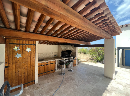 Pool house avec cuisine d'été